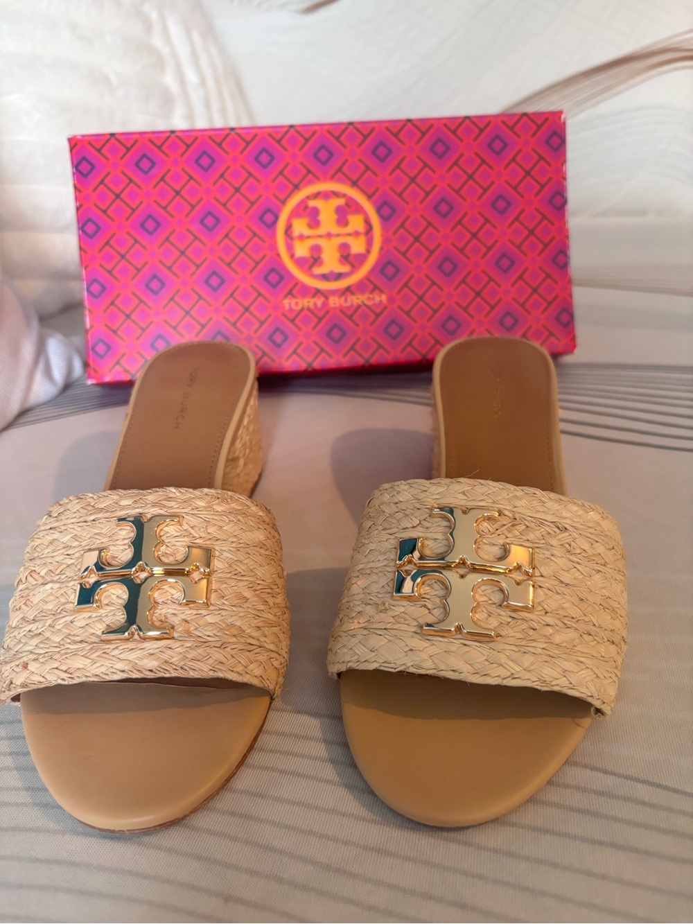 Tory Burch Natural Raffia Slide Sandals with Gold Logo